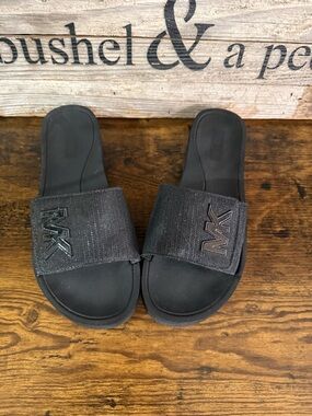 Michael Kors sparkly Black Women’s MK Slide Sandals